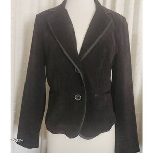 J17  Larry Levine dressy soft corduroy jacket w faux leather trim